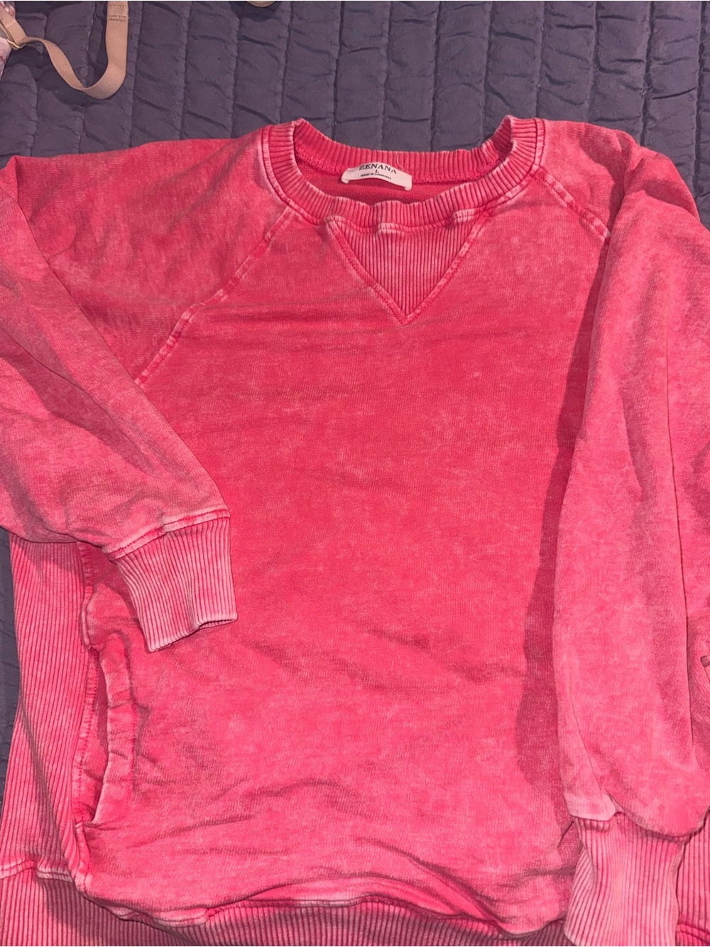 Zenana Outfitters Vintage Mineral-Wash Pink Crewneck Sweatshirt women’s large